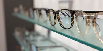 How should optometrists and opticians be reacting to shifting trends?